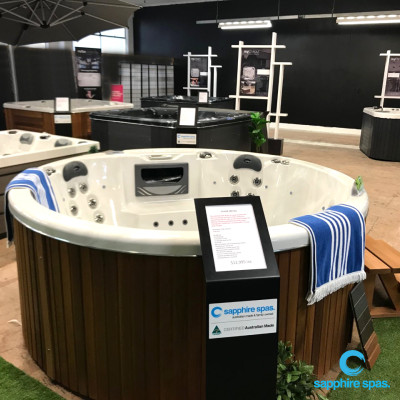 SPA POOLS OTAGO : the complete Sapphire Spa range