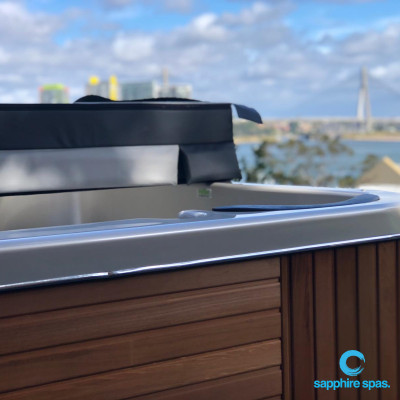 HARDCOVER heat seal for reduced heating costs