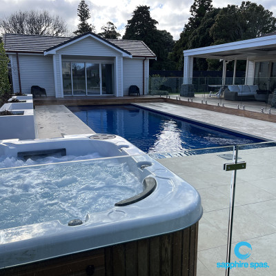 Installed onto stable paving, this spa pool sits beautifully beside the swimming pool for the cooler days thanks to the team @ Wright Pools & Spas Lower Hutt NZ